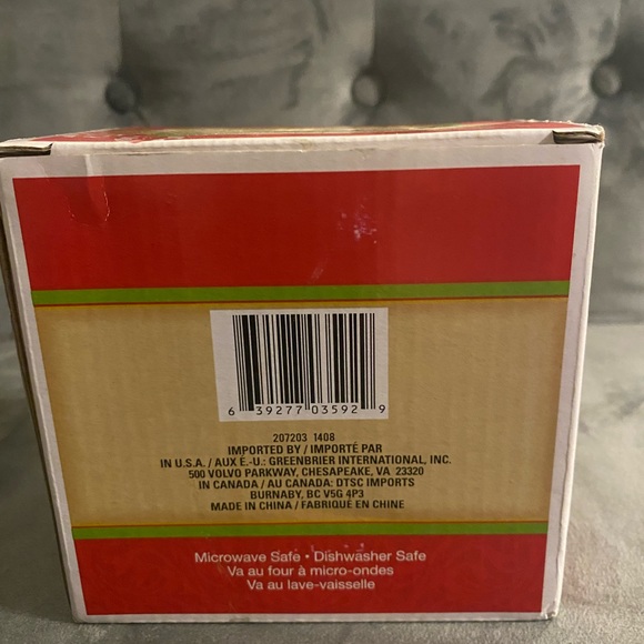 NIB Holiday Mug - Picture 6 of 7